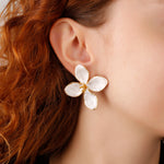 Load image into Gallery viewer, Leafy Earrings