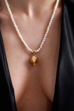 Load image into Gallery viewer, Pomegranate Necklace