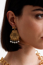 Load image into Gallery viewer, Kharina Earrings