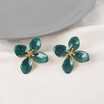 Load image into Gallery viewer, Leafy Earrings
